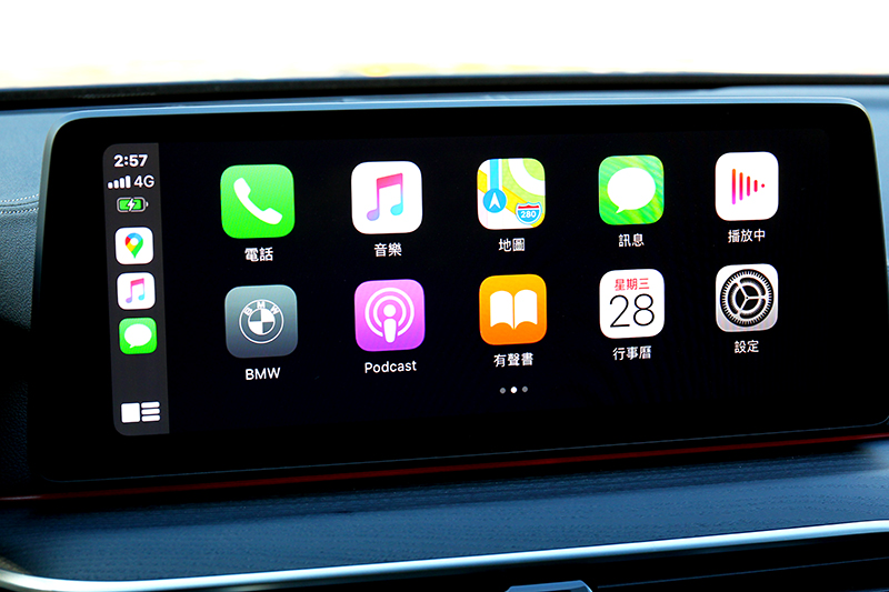 10.25吋中控搭配無線Apple Carplay/Androud Auto相當好用。