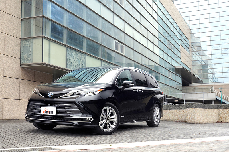 最受歡迎的MPV再進化─Toyota Sienna 鉑金版試駕