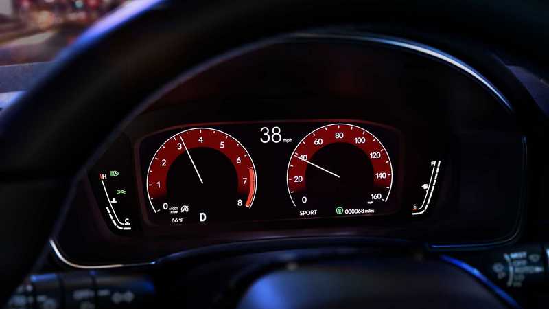 配備10.2吋數位儀表,但介面還是維持簡單雙環設計。