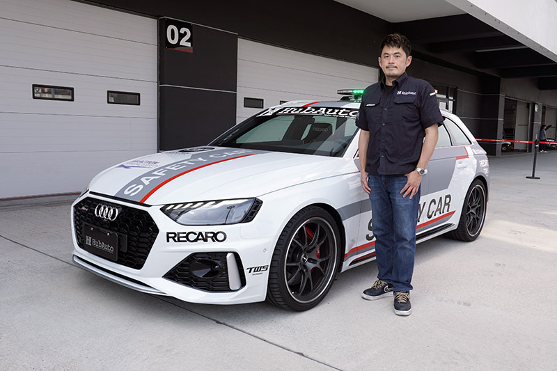 博車隊負責人暨總監陳漢承出席交車儀式。