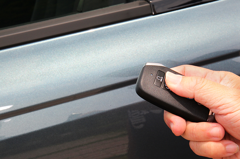 能透過鑰匙預先啟動引擎。