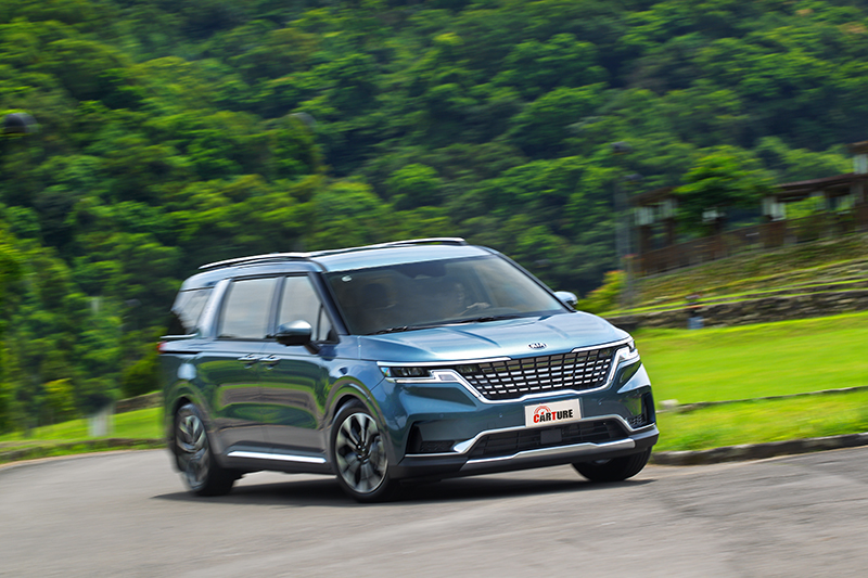 Carnival搭載的柴油引擎於低速至高速皆提供飽滿動力。