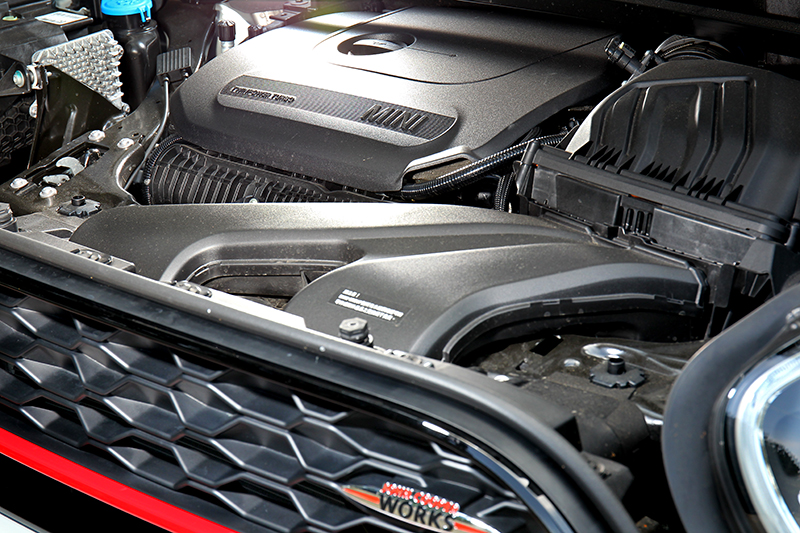 動力輸出提升至306hp/35.7kgm。