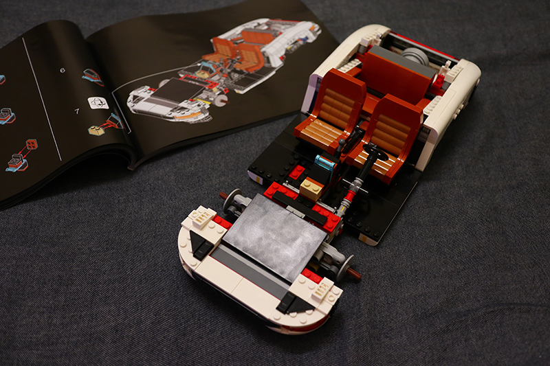 第五袋零件執行完畢,底盤、前軸甚至方向盤全部就定位!