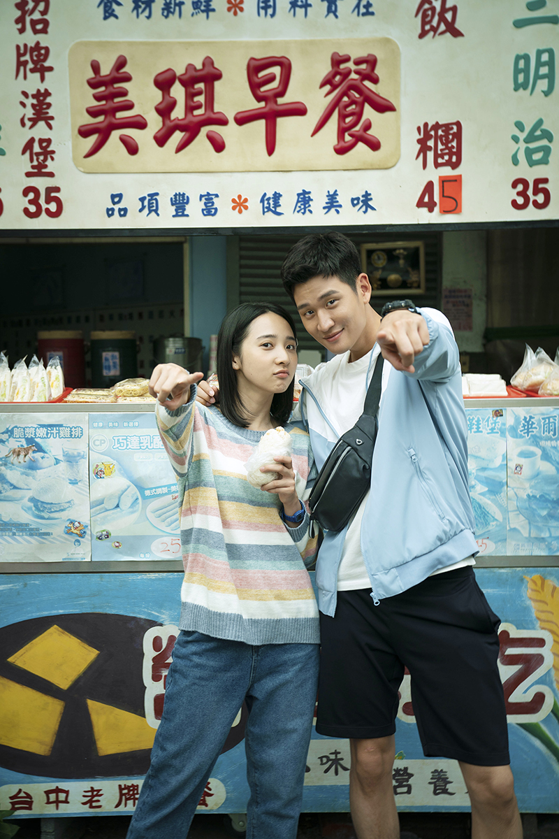 【車勢星聞】《我吃了那男孩一整年的早餐》主要演員李沐、周興哲。(圖:華映娛樂提供)