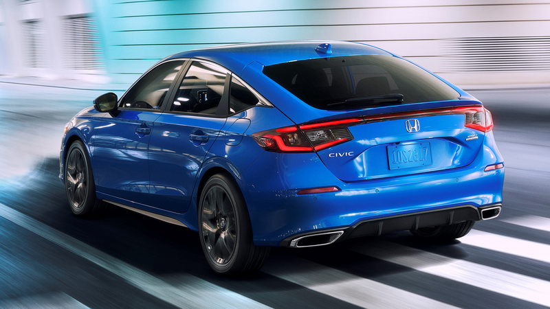 Civic Hatchback擁有更緊湊的車尾與流線身形。