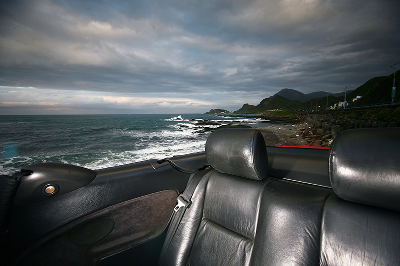 其實現在回味舊照片,還是覺得這車實在美。