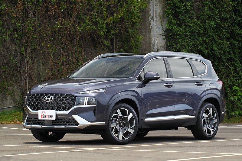 才間隔兩年Hyundai就推出小改Santa Fe。