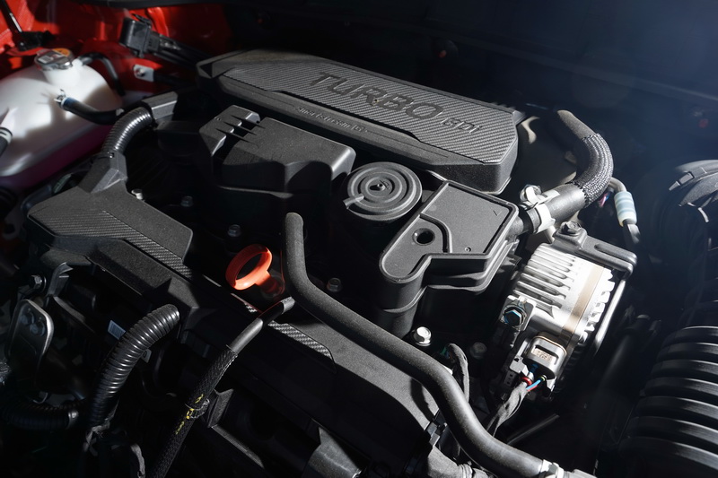 原本1.6升SmartStream渦輪引擎基礎下將馬力再放大至198匹,搭配7速DCT變速箱使得0-100 km/h只要7.7秒