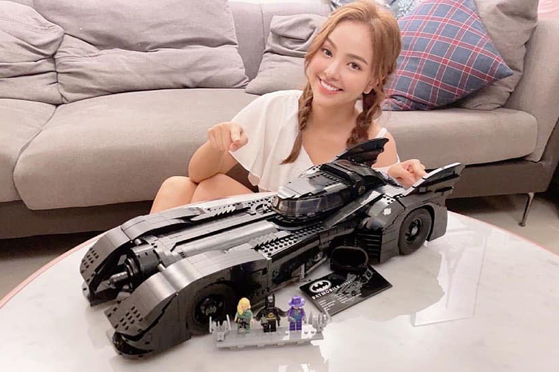 【車勢星聞】疫情期間徐凱希在家花了整整三天的時間組了一台樂高的蝙蝠車。(圖:翻攝自徐凱希官方臉專)