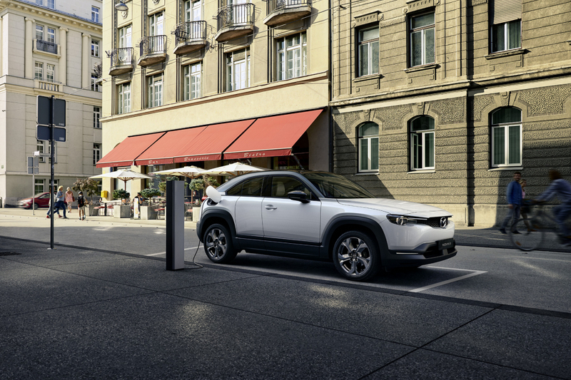 近日有報導指出歐洲Mazda表示MX-30增程車型會如期於2022年推出。