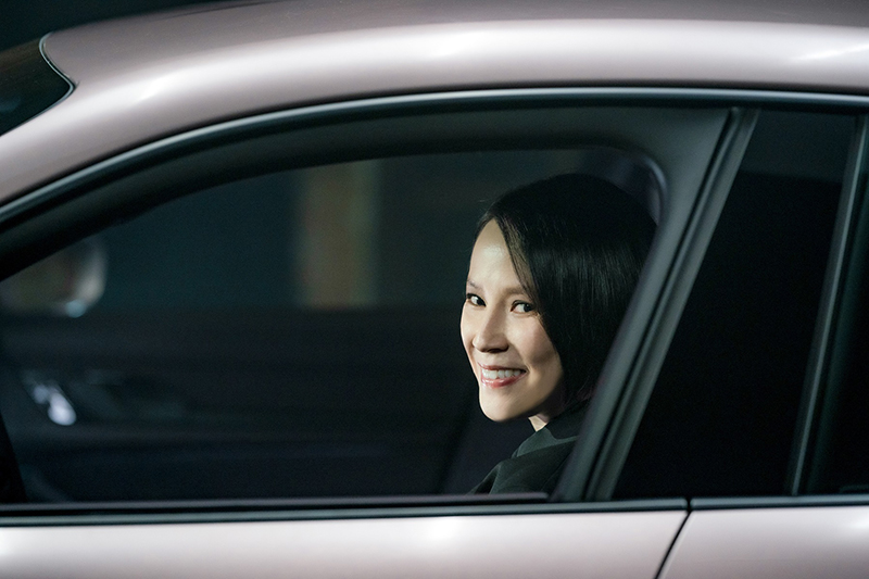 當楊乃文遇見Porsche Taycan,解鎖人生跑車初體驗。(圖:保時捷提供)