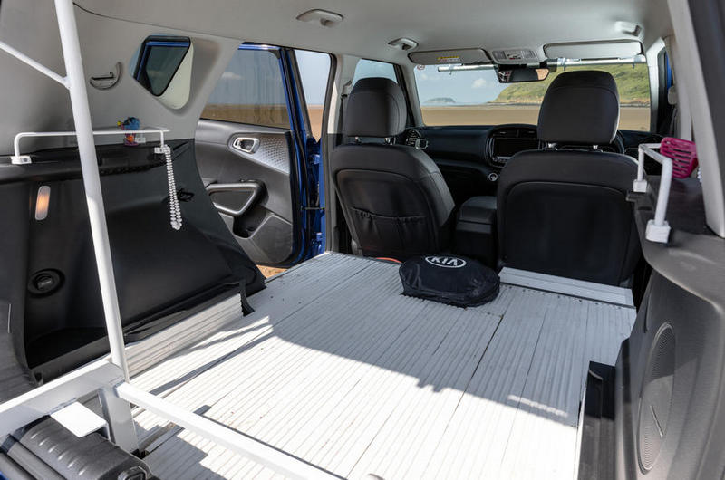 Soul EV Boardmasters Edition將後座椅拆除改配置白色木甲板。