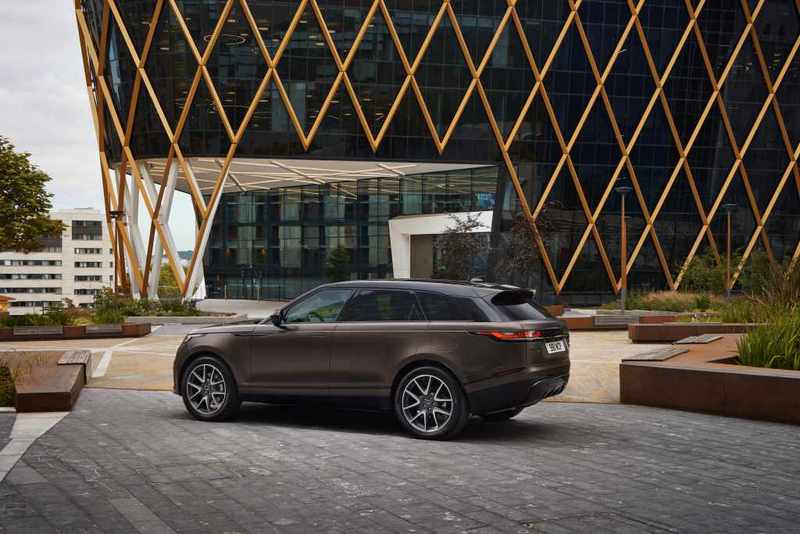 2022年式Range Rover Velar提供14種 SV Bespoke專屬車色。