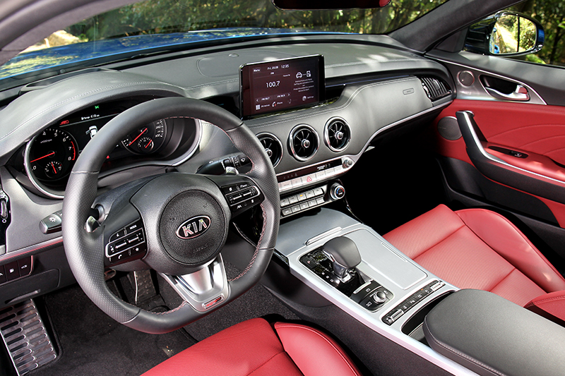 座艙雖未新世代設計,但用料與質感卻很出色。