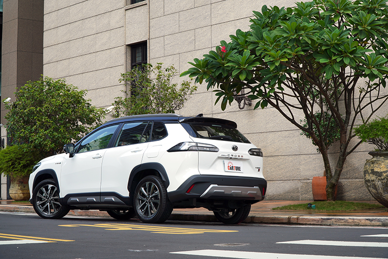 Corolla Cross GR Sport顏值更高還強化了行路質感與駕馭樂趣,價格貴一些但依舊是高CP值代表