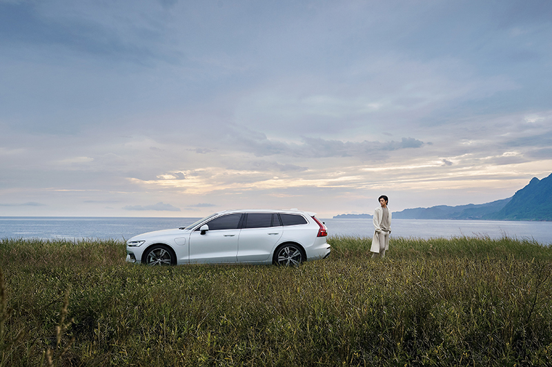 【車勢星聞】首次接下車子代言廣告的陳柏霖把「第一次」獻給Volvo。(圖:Volvo提供)