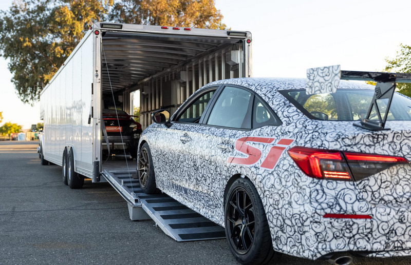 Civic Si會參加12月25小時耐久賽。