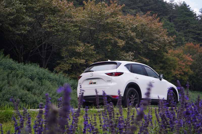 CX-5以98.9萬元起的售價享受進口日系車的細膩質感算是頗為划算的選擇