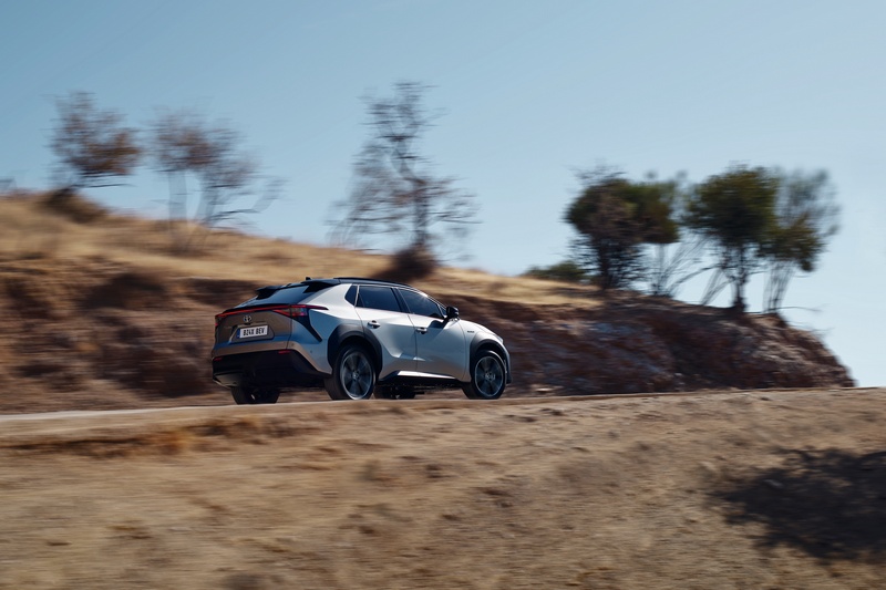 bZ4X前驅具有201hp/27kgm動力,四驅車型則有214hp/34.3kgm最大輸出。