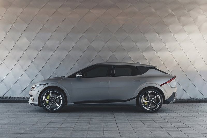 EV6有一般版與EV6 GT-Line和EV6 GT三種車型，國內會導入何種規格版本只能待原廠公布。