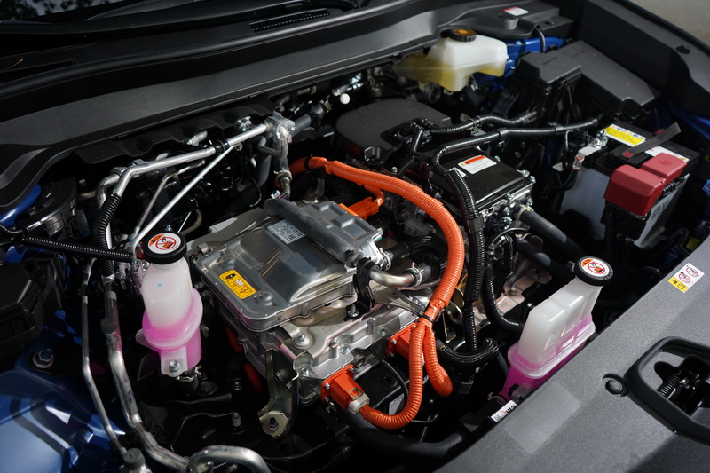 動力採用前驅單永磁馬達驅動,204匹的馬力輸出已是UX車系的性能代表