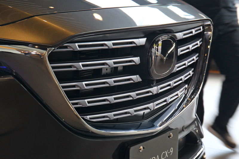 25T AWD Signature Captain Seat