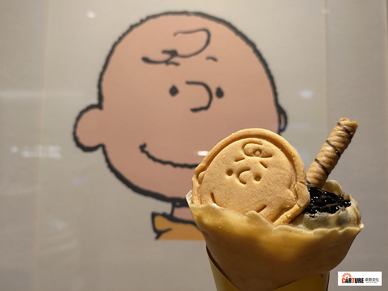 gelato pique café x Peanuts限量聯名「查理布朗珍珠鮮奶油可麗餅」。
