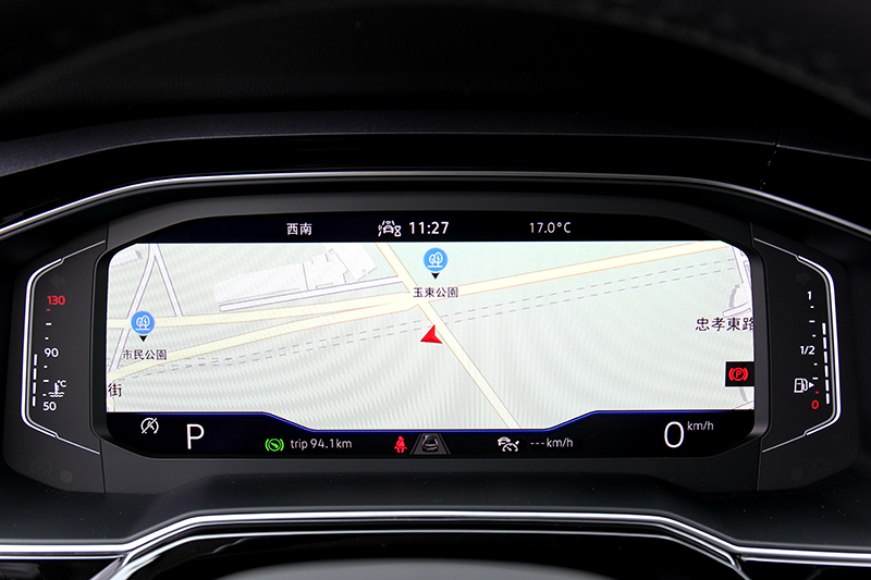 具有包含導航三種顯示介面。