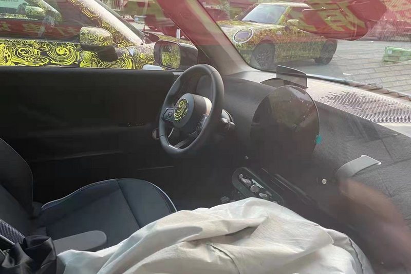 座艙可看出相當簡潔，中控螢幕也此用薄型面板設計。(圖片來源 Greg Kable)