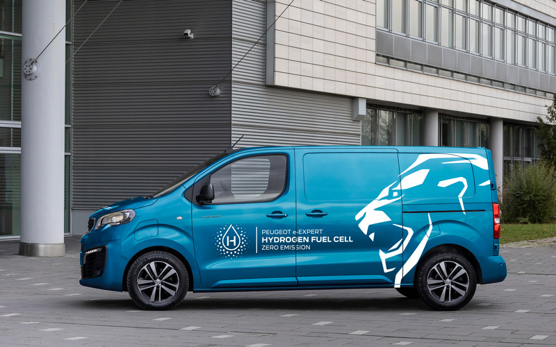 Peugeot氫燃料電池商車e-EXPERT Hydrogen已進入生產階段,預計年底就能將車交付至首位客戶米其林旗下的Watea。