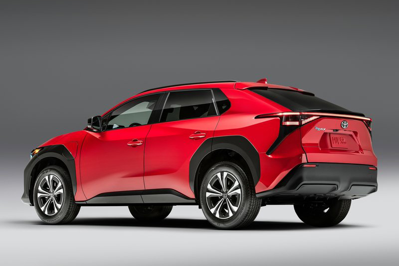 最快在2022年第二季,台灣消費者便有機會體驗bZ4X所帶來的純電駕馭樂趣。