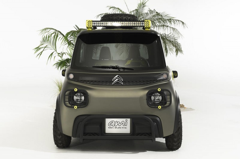  Citroën My Ami Buggy Concept裝上越野套件後成為吸睛的街頭焦點! 