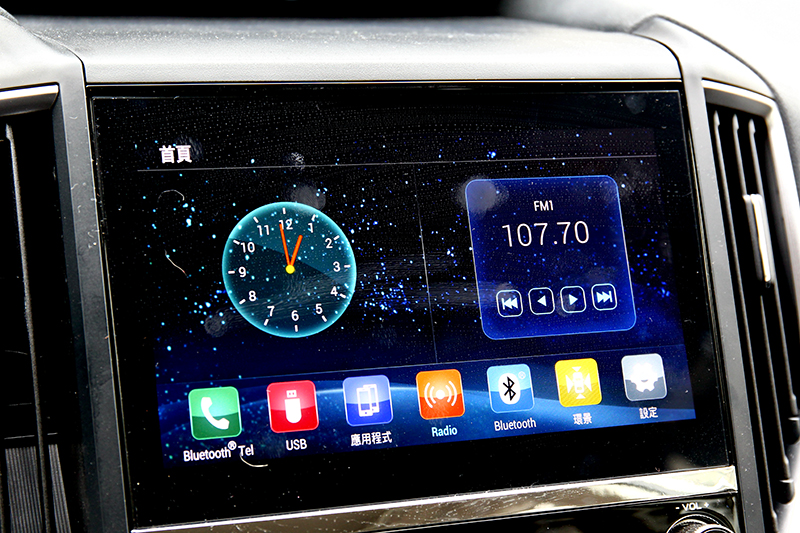 中控系統沒有升級，一樣為8吋螢幕及具備Apple CarPlay/Android Auto連接。