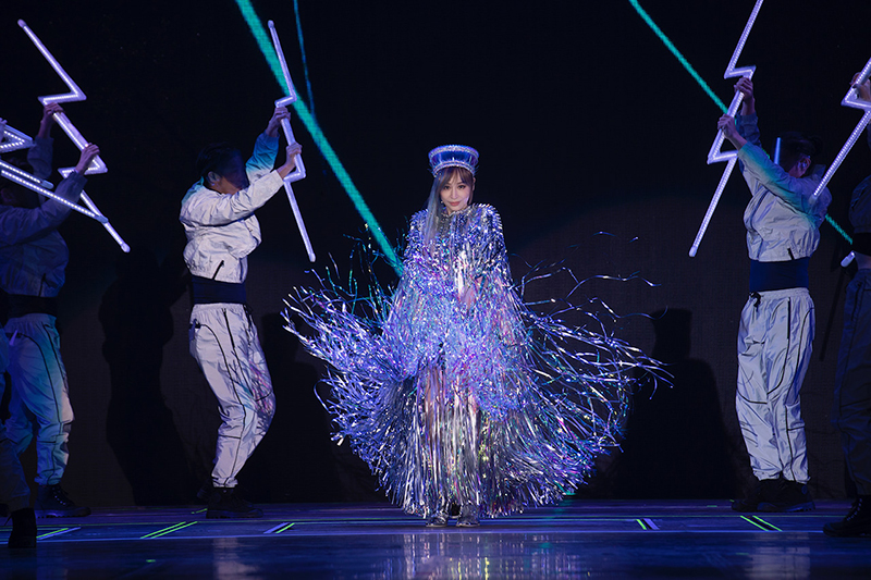 【車勢星聞】王心凌《Cyndiloves2sing愛.心凌巡迴演唱會 旗艦版》站上高雄巨蛋。(圖:環球音樂提供)