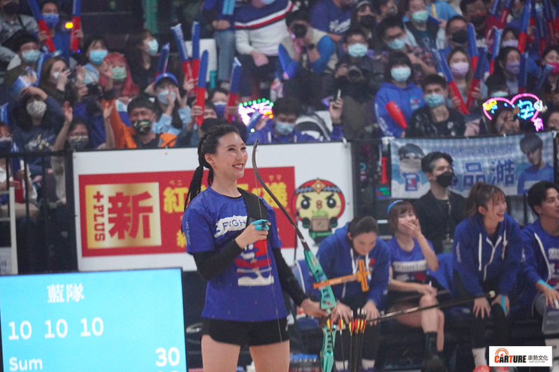 【車勢星聞】《全明星運動會》第三季藍隊選手田依甯在射箭項目射出三支滿分追平大會紀錄。