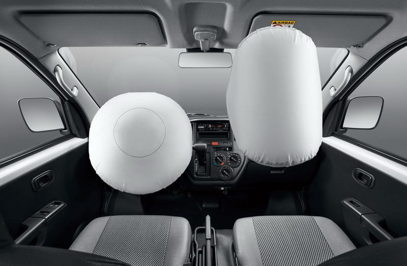 主動安全也是Town Ace強打的賣點之一,頂規木床自排車型則配置有TSS主動安全系統