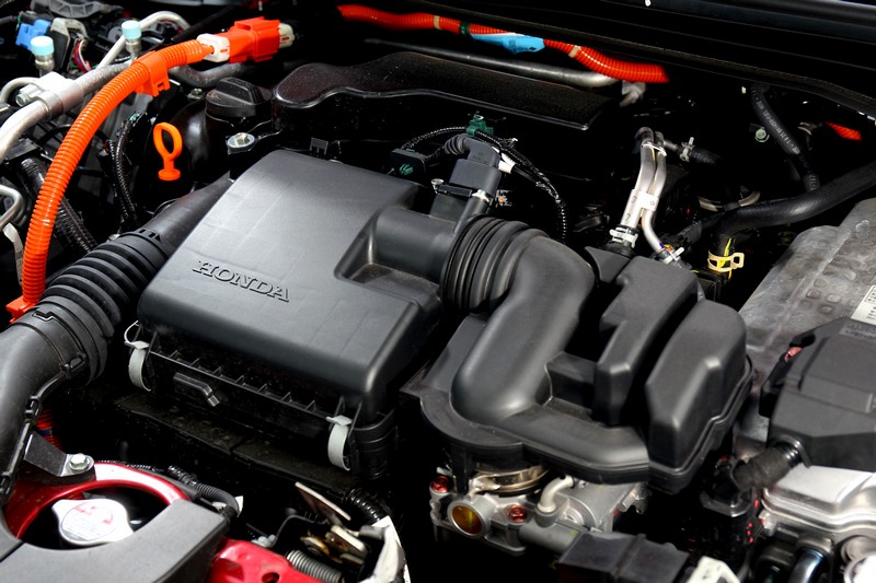 FIT e:HEV與一般所謂油電複合動力或輕油電動力都不同,簡單說,你乾脆視之為「電油」複合動力比較適切。