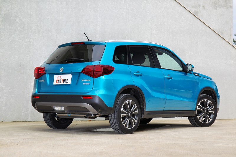 壯碩厚實的輪廓與扮相,讓VITARA HYBRID於同級中更顯剛毅而矯矯不群。