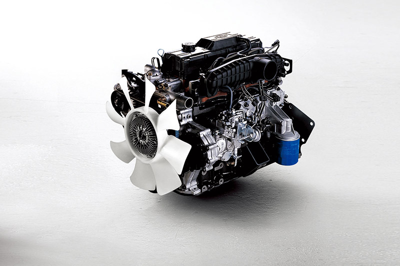 動力搭載2.5升6期環保直列4缸柴油渦輪增壓引擎,可輸出130 PS最大馬力,並擁有26 kg-m最大扭力。