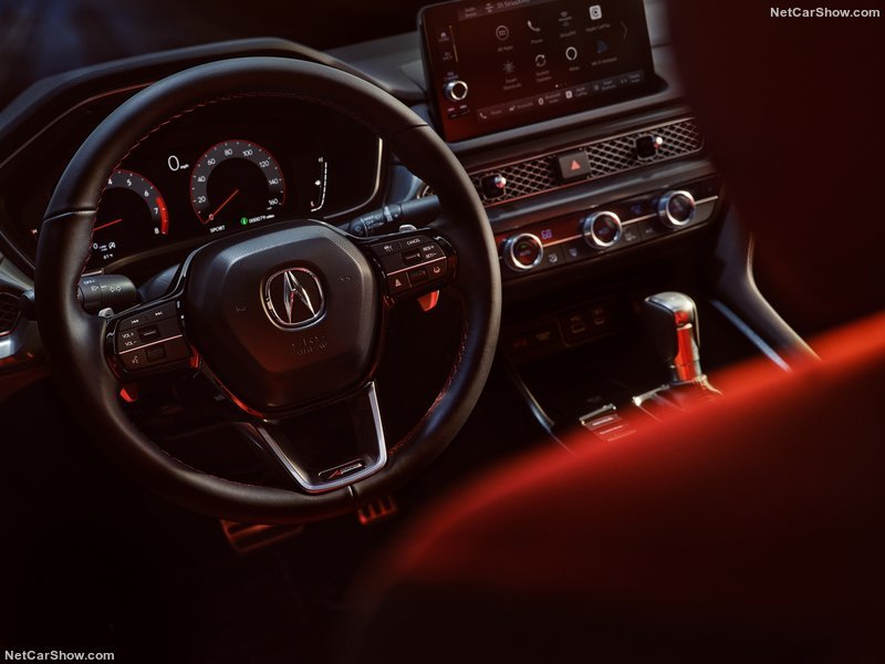 A-Spec套件不僅讓外觀更具運動化,座艙也營造更強烈的性能氛圍。