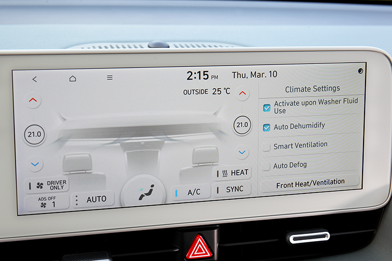 空調與座椅通風加熱可從中控操作。