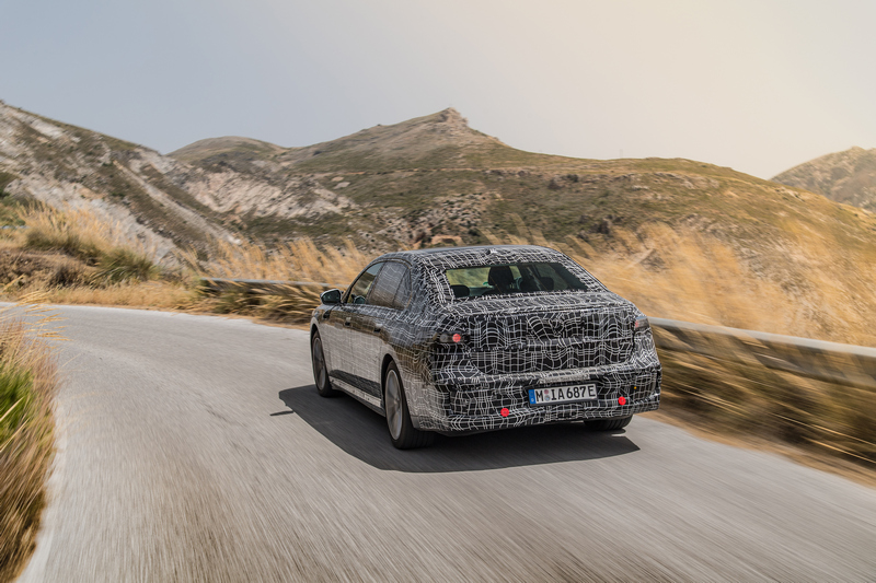 i7會是7 Series車系中動力最強車型,因此可以想像規格應與iX M60相近。