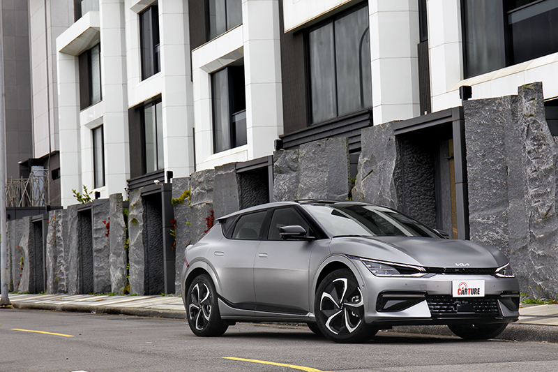 EV6獨特創新的造型,光看照片就已能吸引目光,看到實車則更想進一步體驗。