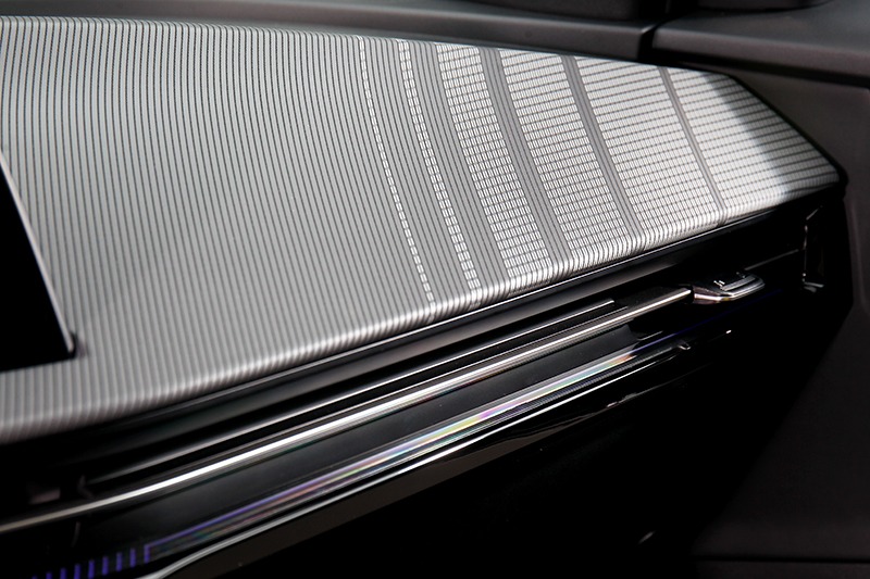 儀錶平台採用環保材質,並利用GT-Line專屬線條強化視覺感受。