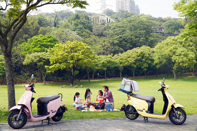 近幾年陳宇風與葉家妤都加重了家庭生活的比例,因此時常可以看見他們在社群網站分享一家出遊的幸福畫面。