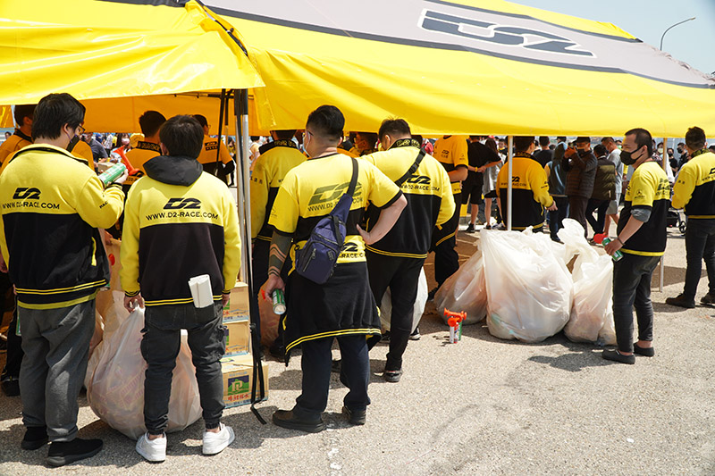 測試結束後,可以見到D2琦玉集團工作人員開始清潔環境。