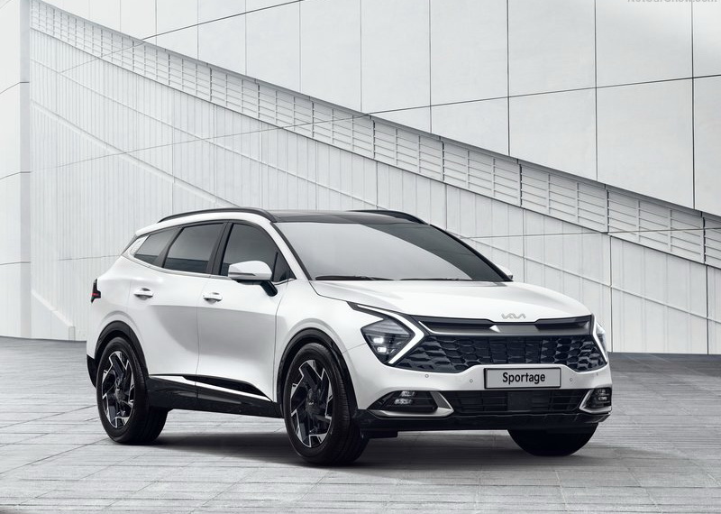 大改款的Kia Sportage在外觀設計上頗具未來感,車艙的數位化程度也是令人驚豔