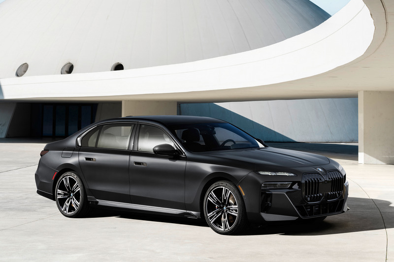 新7 Series燃油車型規劃735i、740i與760i xDrive及柴油740d。