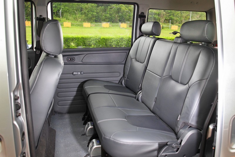 寬敞舒適的駕駛姿勢與乘坐表現,作為多人出遊之用當然勝任愉快。